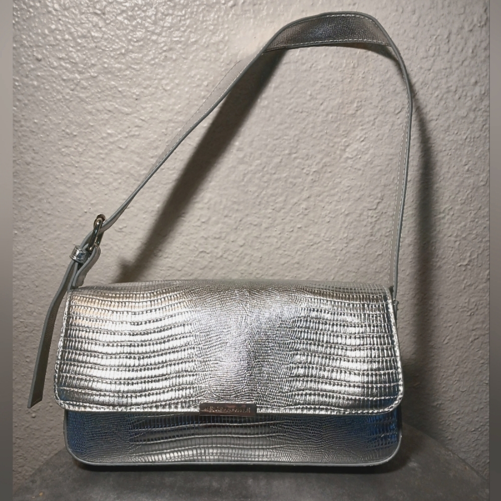 Kendall+Kylie Metallic Silver Alligator Shoulder Evening Bag Flap Adjustable